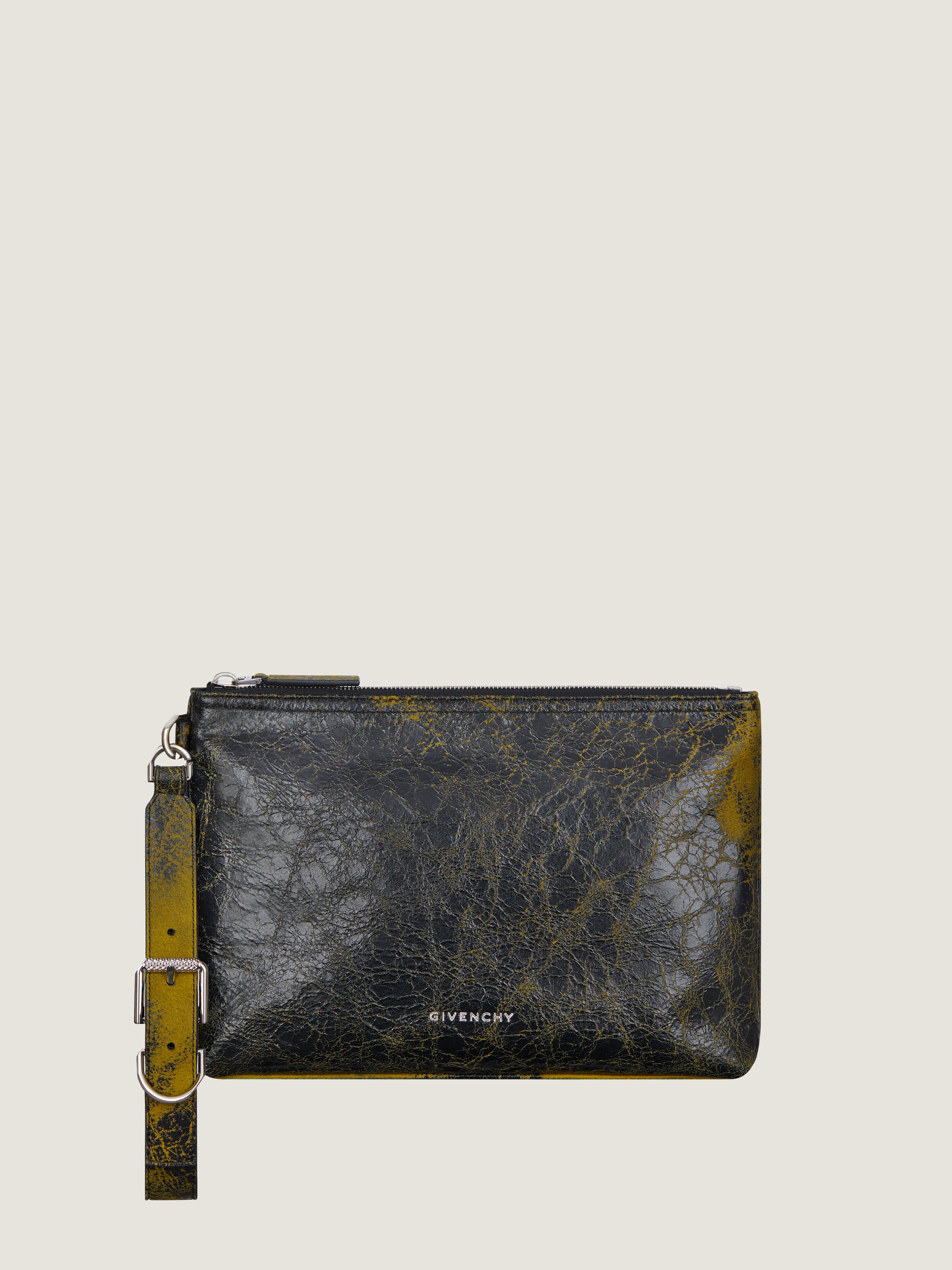 Voyou pouch in crackled leather